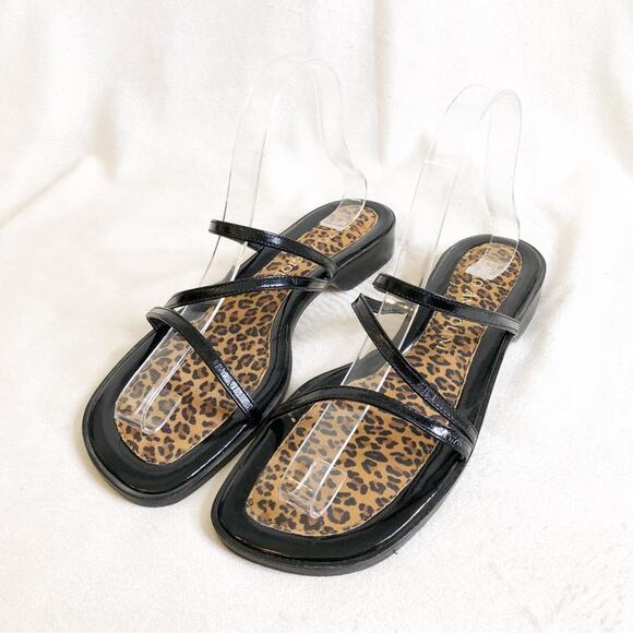 Enzo Angiolini black strappy slip on flat sandals size 7.5 M - Picture 1 of 16